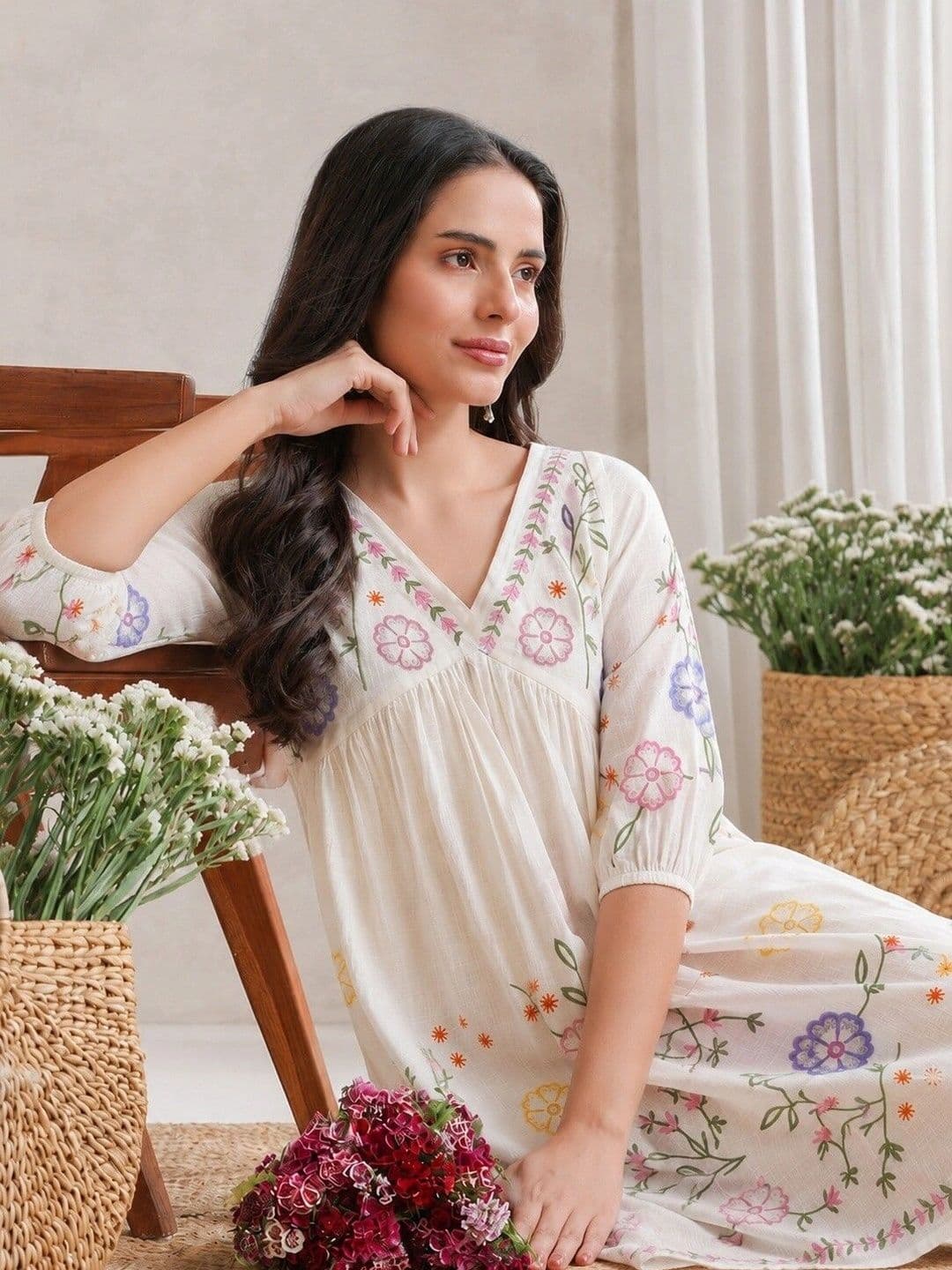 PRESHA Women Floral Embroidered Thread Work Floral Kurta thumbnail 5