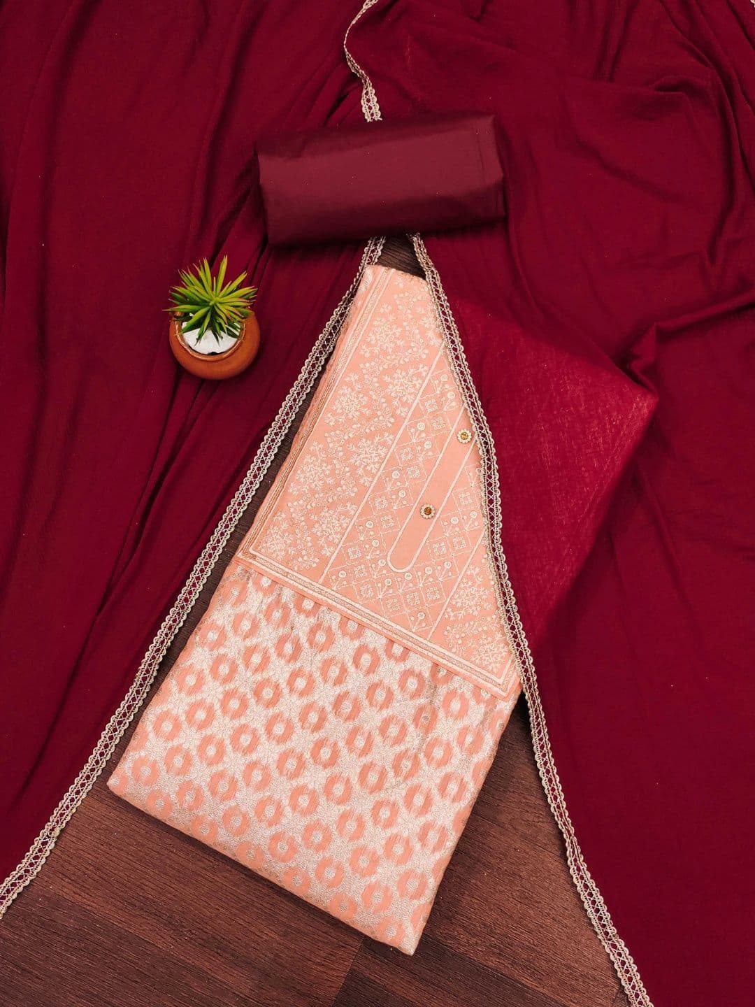 HERE&NOW Semi-Stitched Dress Material thumbnail 4