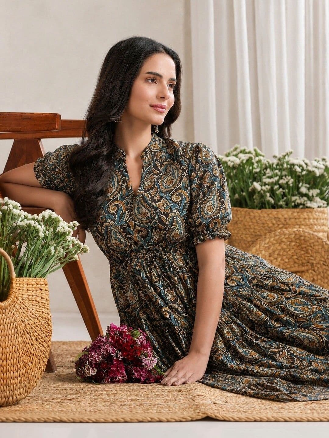 PRESHA Women Paisley Printed Indie Prints Kurta - view 1