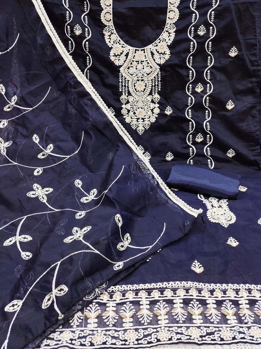 HERE&NOW Embellished Semi-Stitched Dress Material thumbnail 3