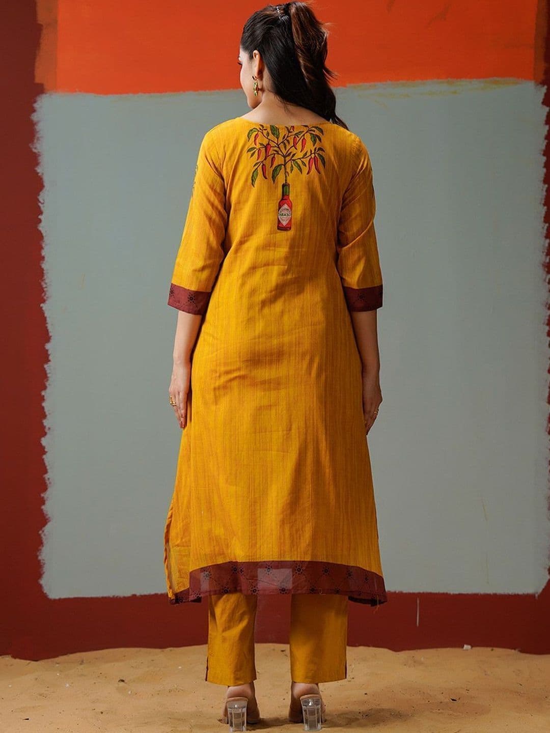 Varanga Women Printed Panelled Kurta with Trousers thumbnail 2