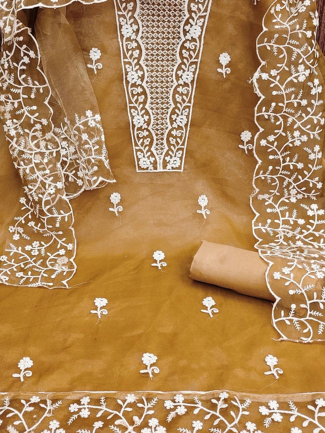 HERE&NOW Embroidered Organza Semi-Stitched Dress Material thumbnail 2
