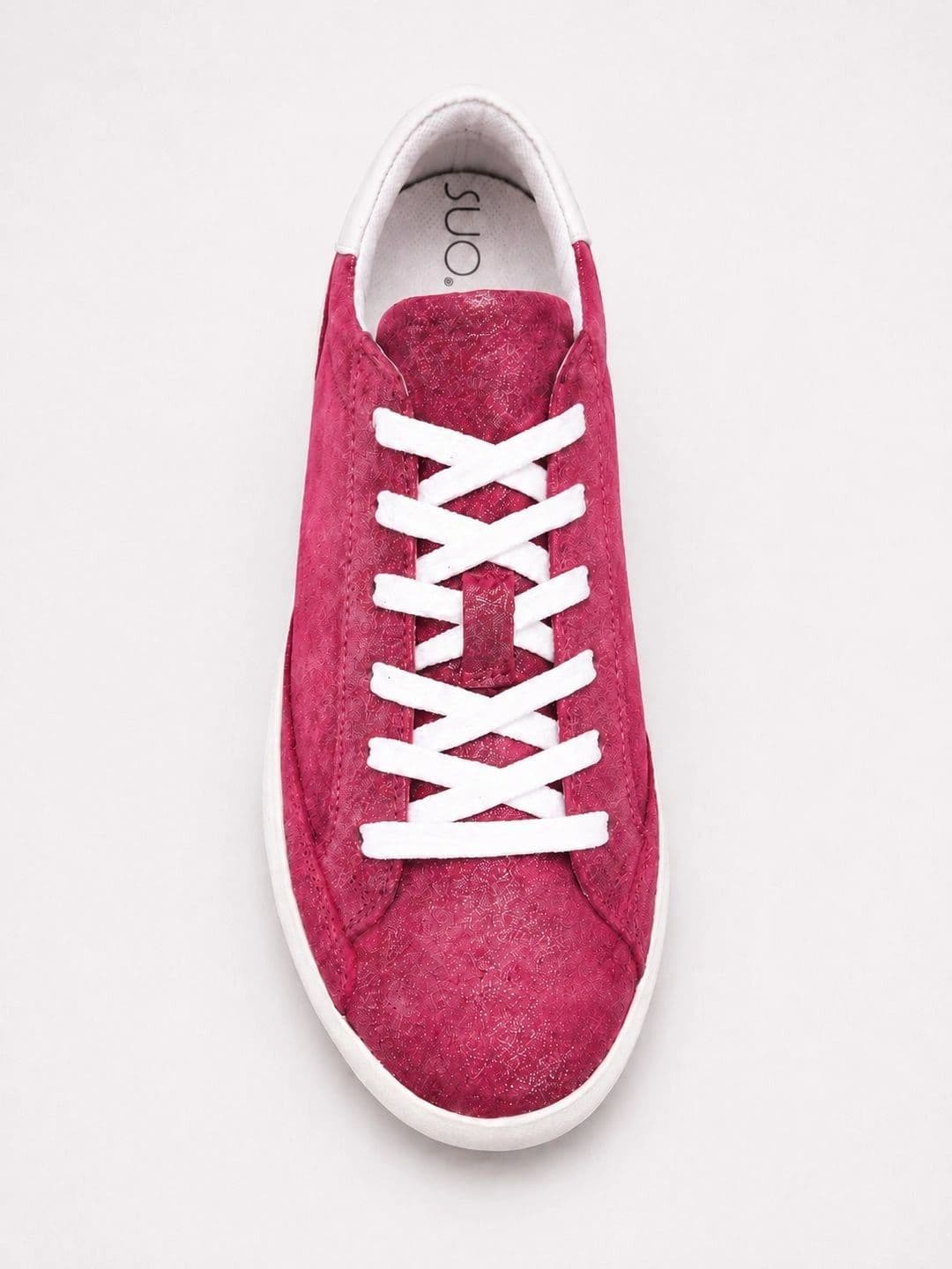 Suo Women Textured Leather Sneakers thumbnail 3
