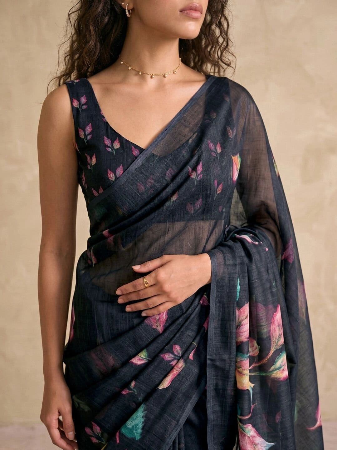 SAARA Printed Black Linen Ready to wear saree With Unstiched Blouse thumbnail 2