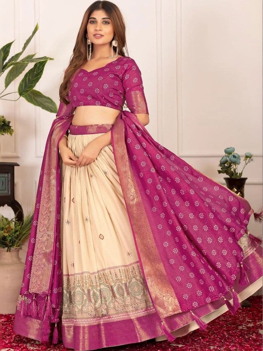 Anouk Semi-Stitched Lehenga & Blouse Taping thumbnail 5