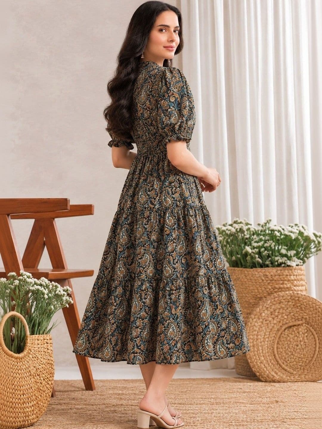 PRESHA Women Paisley Printed Indie Prints Kurta thumbnail 6