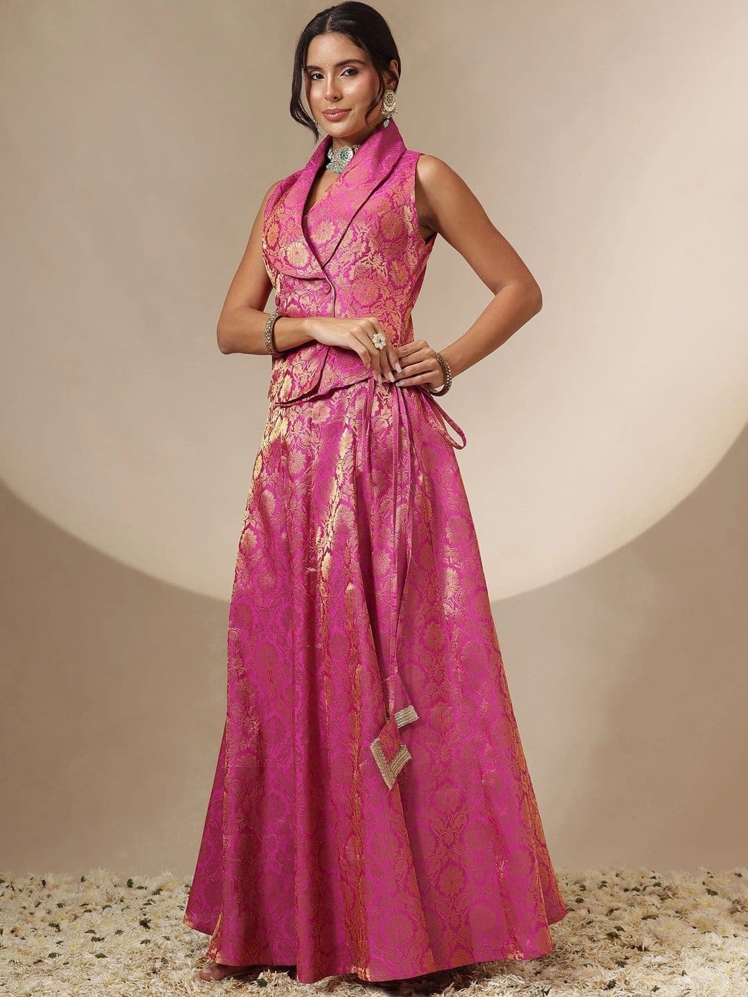 Shae by SASSAFRAS Ready to Wear Lehenga & thumbnail 7