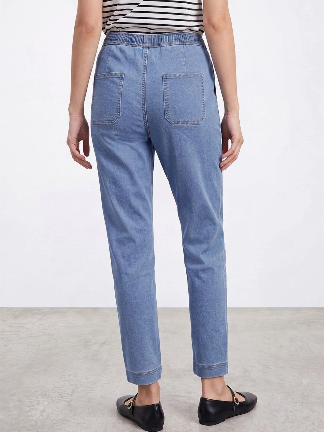 R&B Women Tapered Fit Mid-Rise Stretchable Jeans thumbnail 4