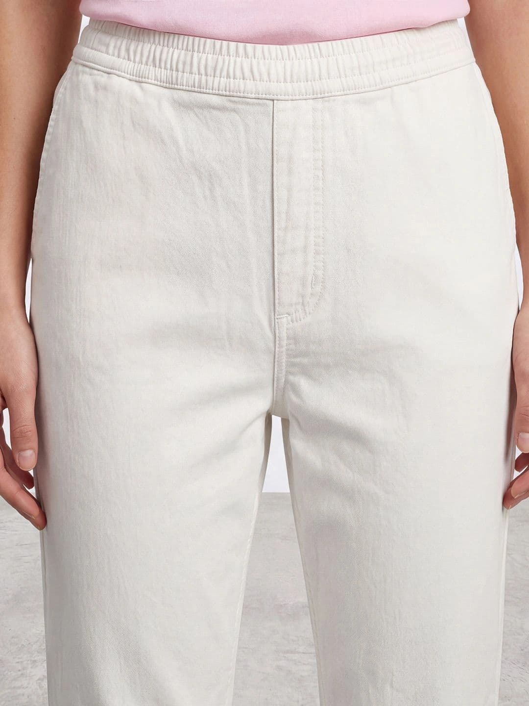 R&B Women Tapered Fit Mid-Rise Stretchable Jeans thumbnail 5