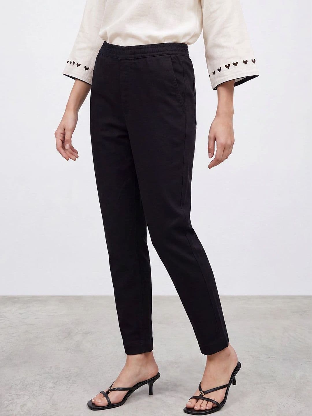 R&B Women Tapered Fit Mid-Rise Stretchable Jeans thumbnail 4