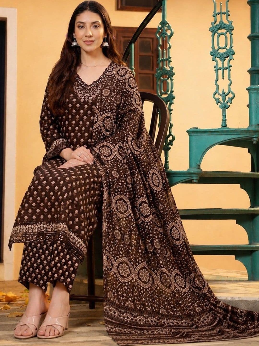 Anouk Women Ethnic Motifs Printed Regular Kurta with Trousers & With Dupatta thumbnail 5