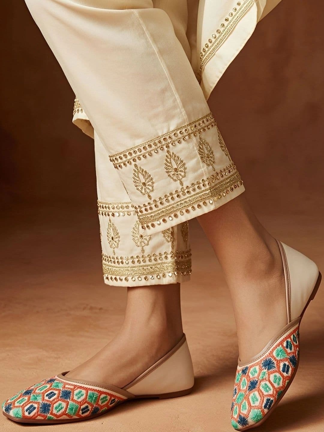 ORNG CAT Women Embellished Ethnic Mojaris with Embroidered Flats - view 1