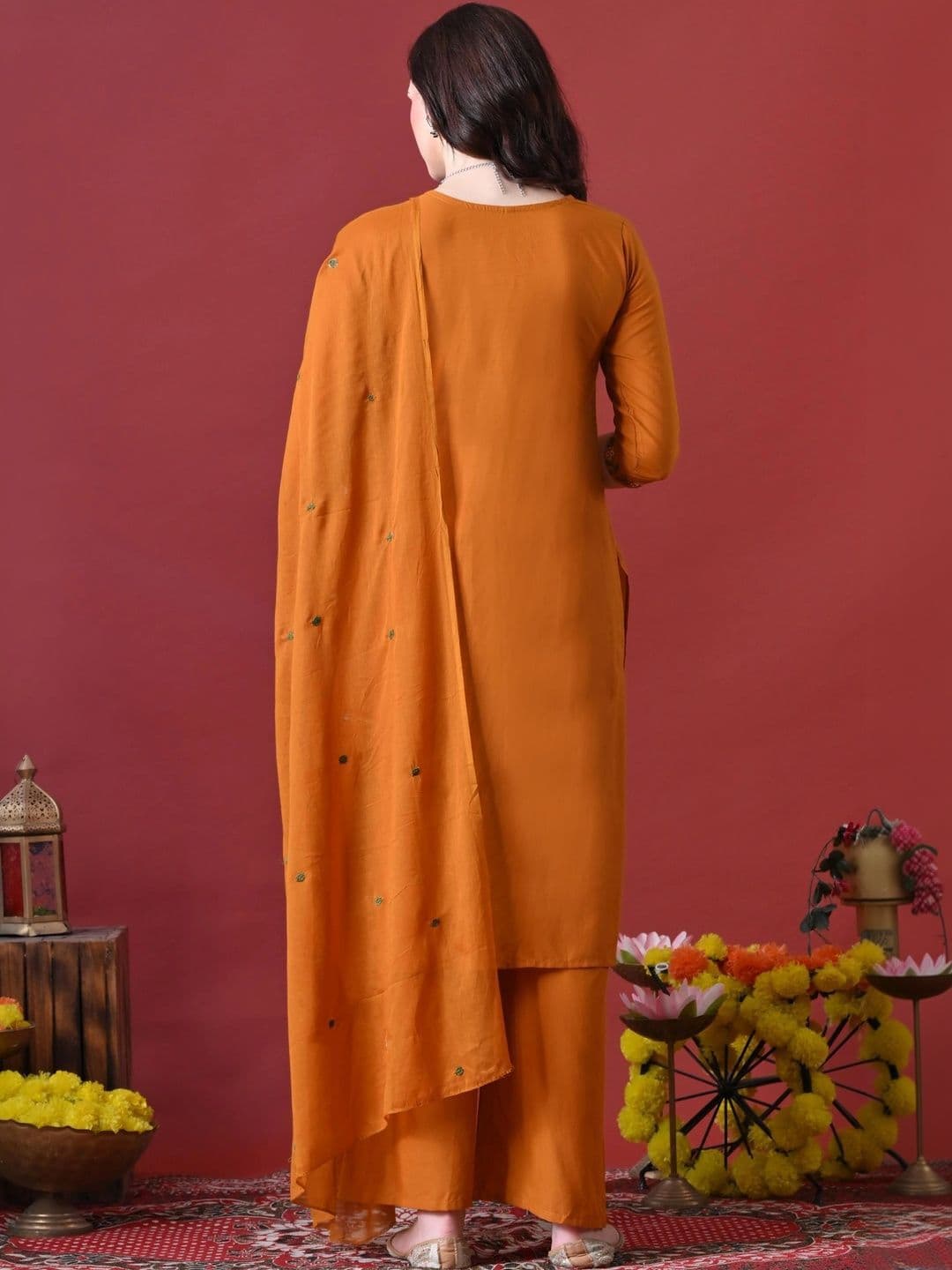 Anouk Women Floral Embroidered Regular Thread Work Pure Cotton Kurta with Palazzos & With Dupatta thumbnail 3