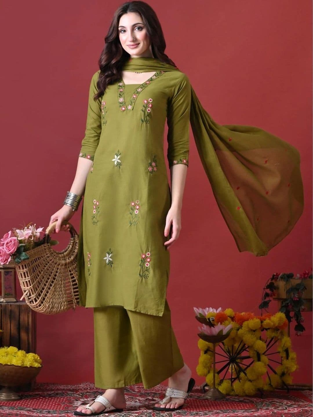 Anouk Women Floral Embroidered Regular Thread Work Pure Cotton Kurta with Palazzos & With Dupatta - view 1