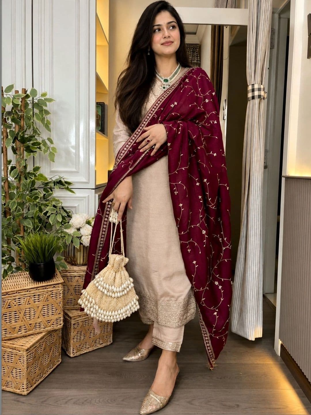 Anouk Rustic Women Embroidered Regular Kurta with Trousers & With Dupatta thumbnail 5