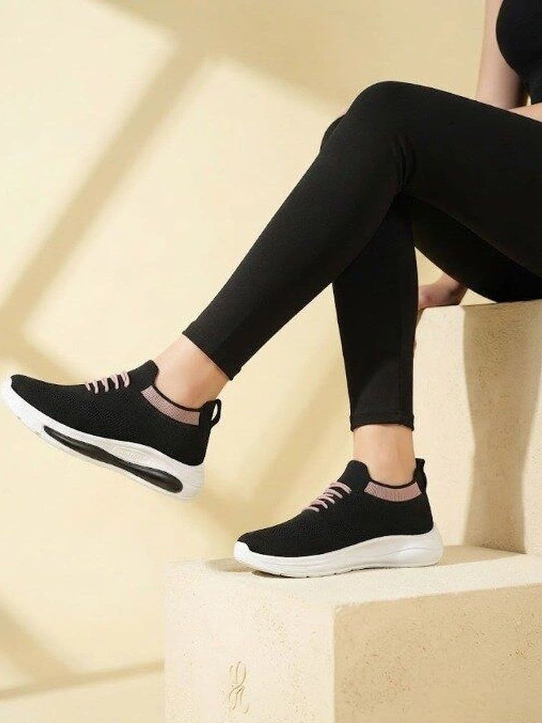 Roadster Women Mesh Walking Non-Marking Shoes thumbnail 2