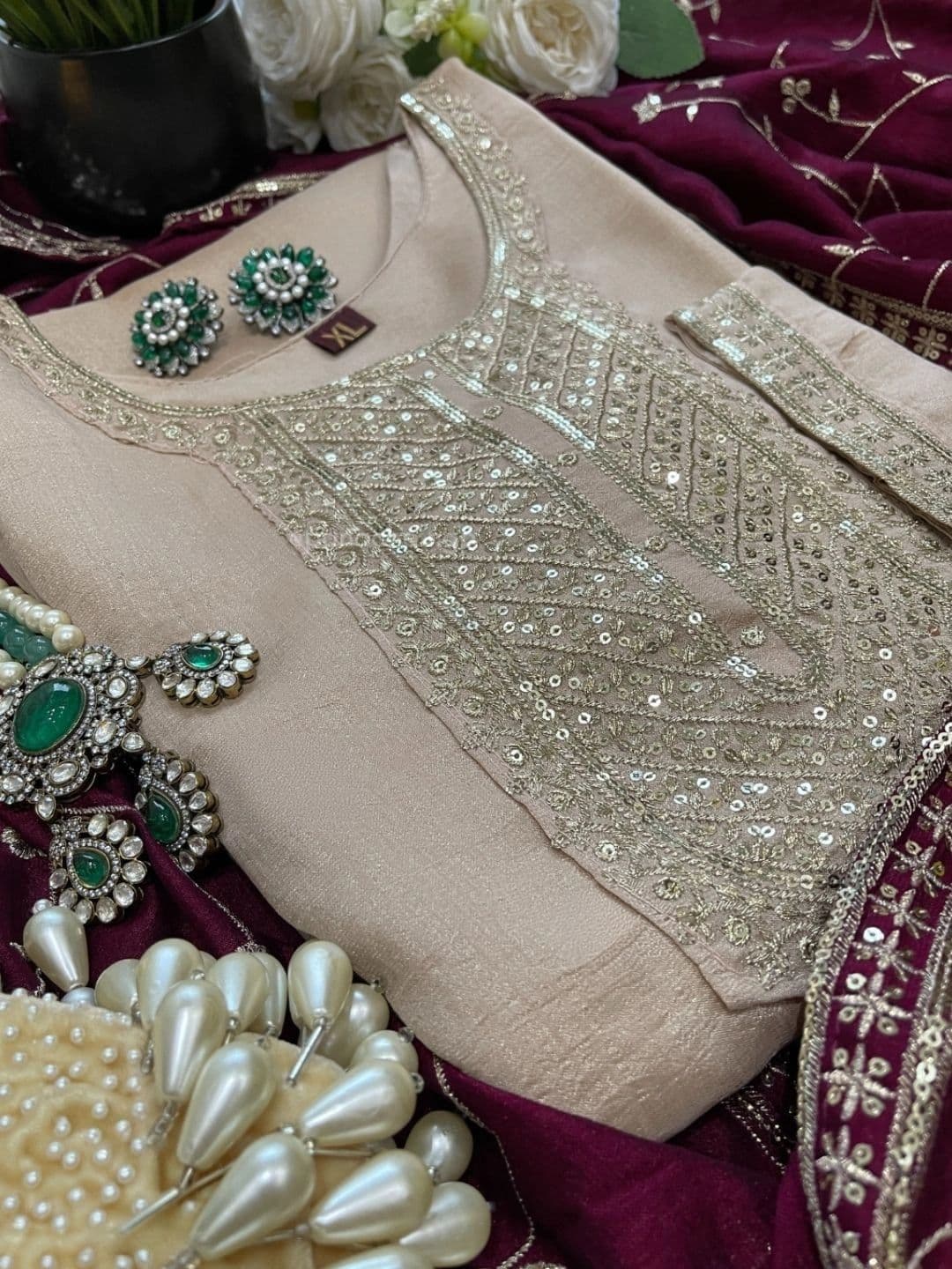 Anouk Rustic Women Embroidered Regular Kurta with Trousers & With Dupatta thumbnail 7