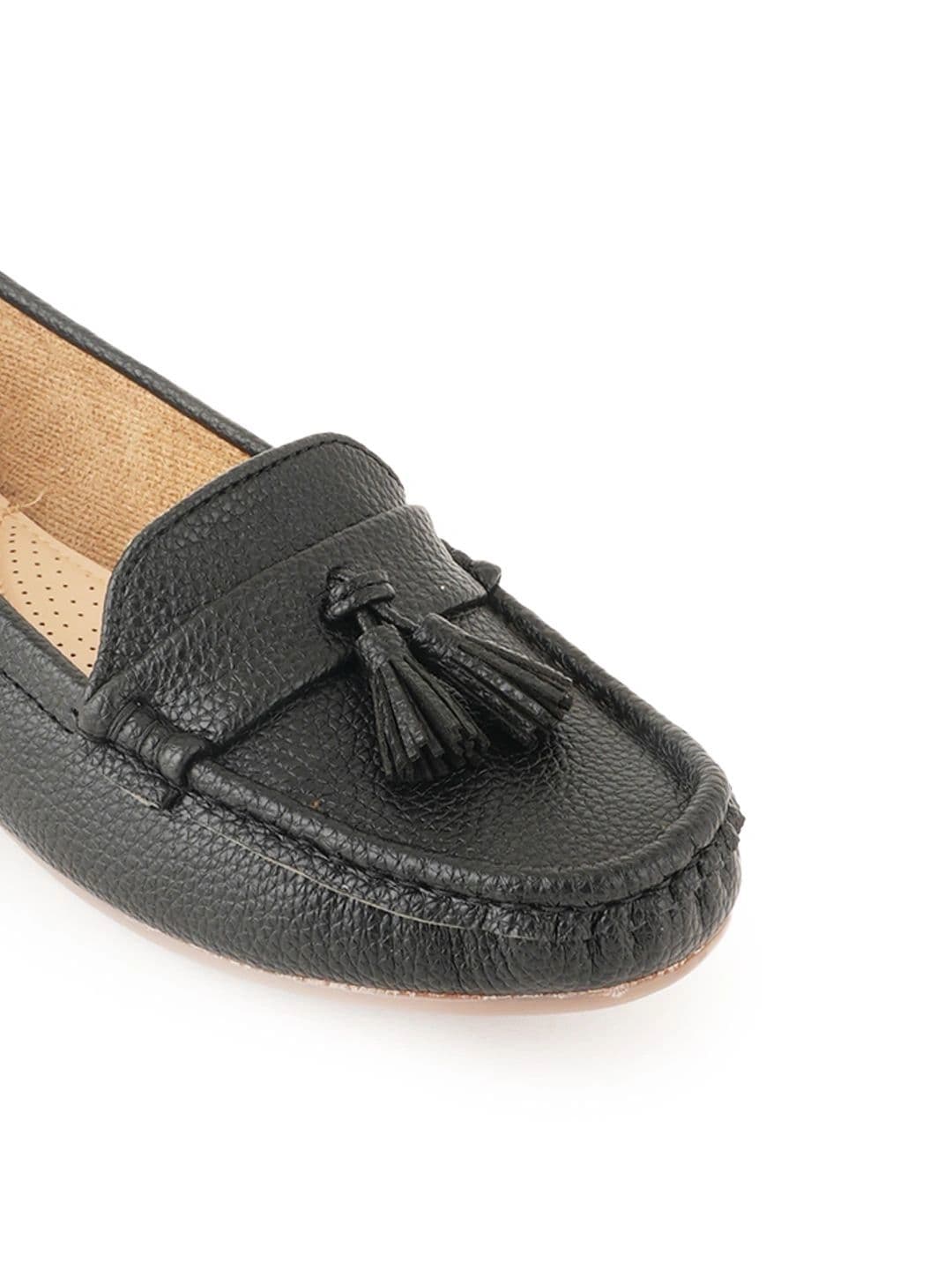 CORSICA Women Textured Driving Shoes thumbnail 2