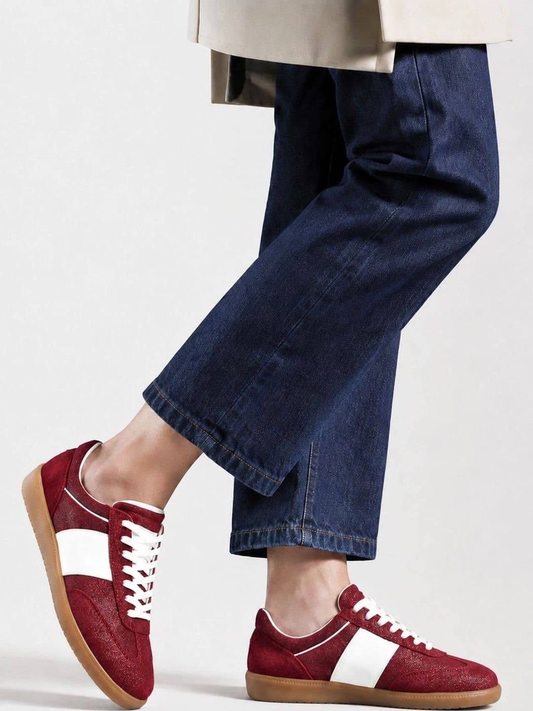 Suo Women Textured Leather Sneakers thumbnail 5
