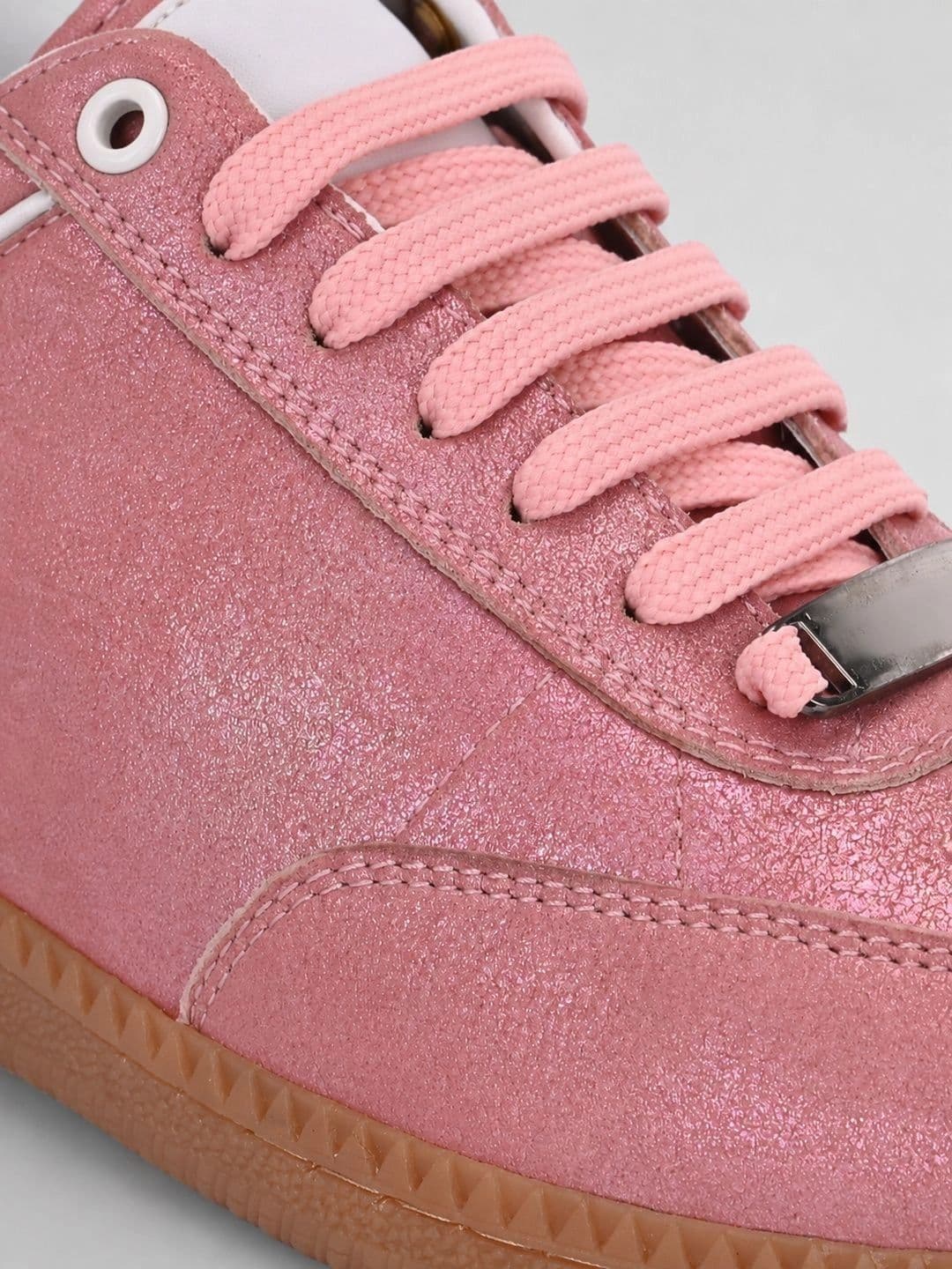 Suo Women Textured Leather Sneakers thumbnail 2