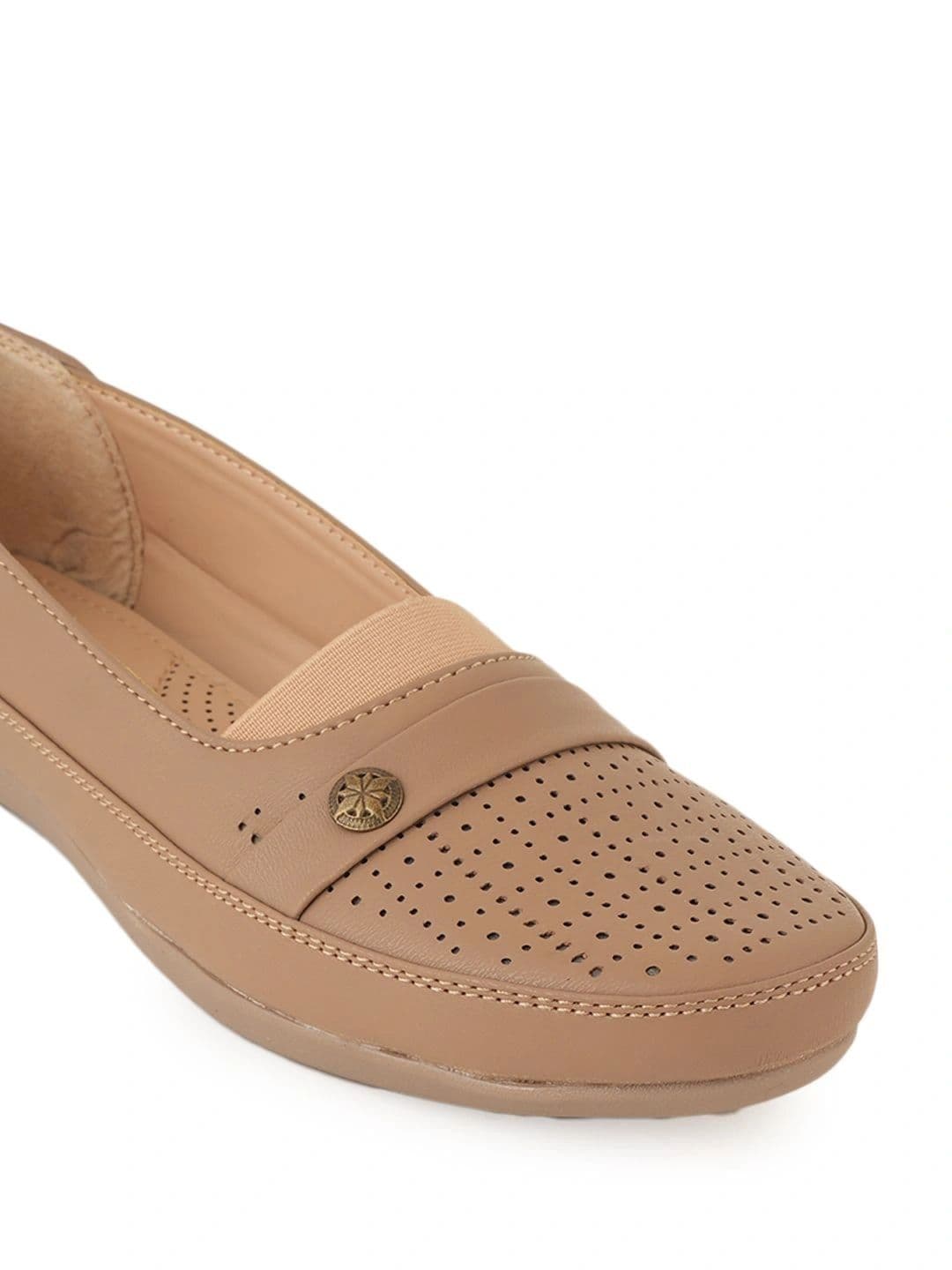 CORSICA Women Perforations Loafers thumbnail 4