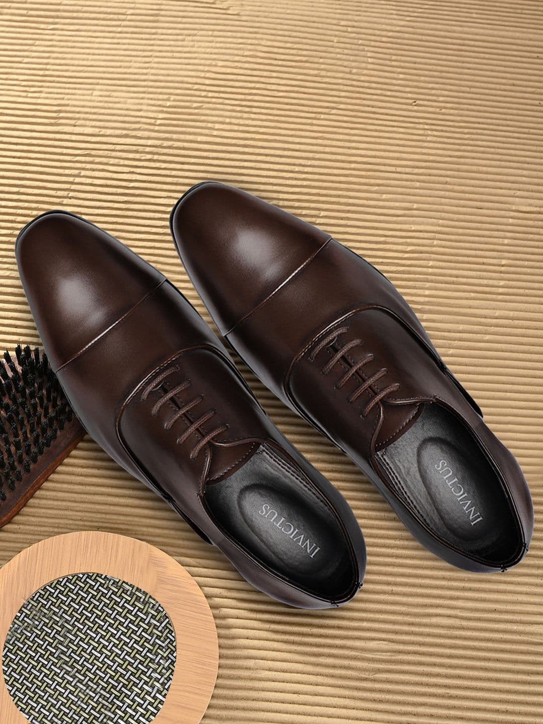 INVICTUS Men Brown Formal Oxford Shoes - view 1