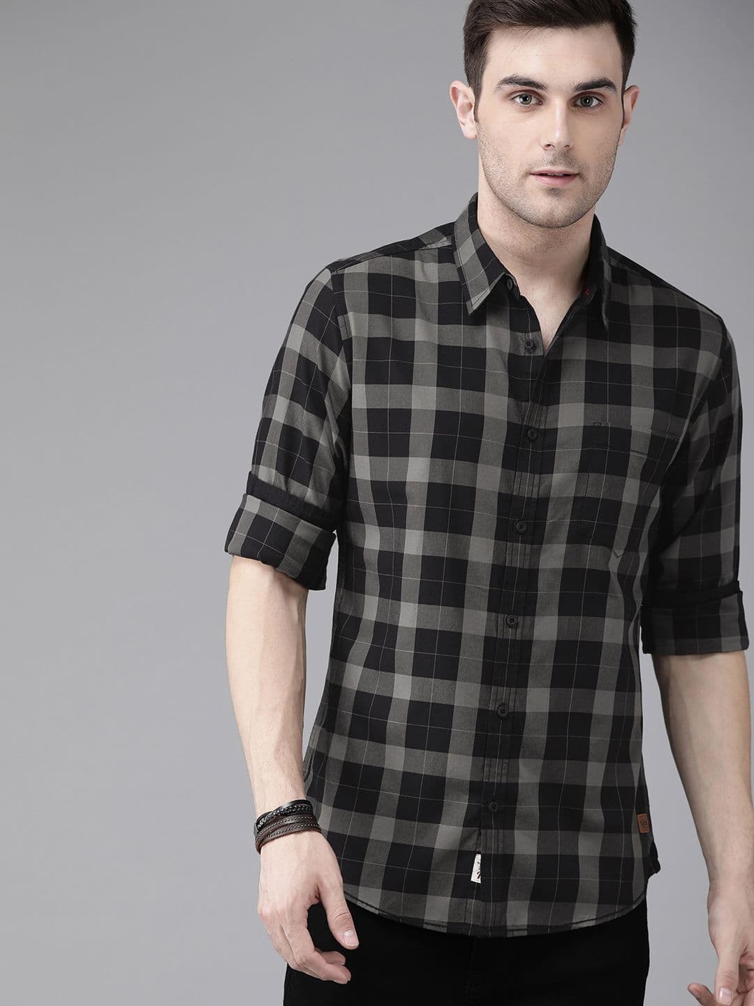 Roadster Men Black & Grey Regular Fit Checked Casual Shirt - view 1