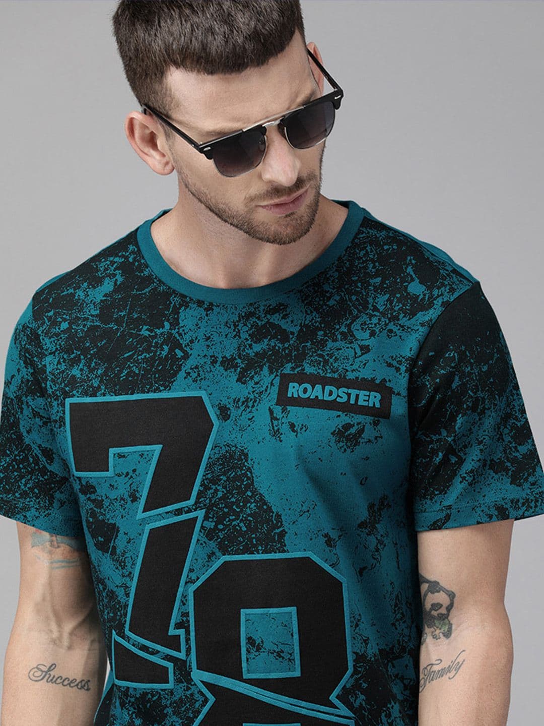 Roadster Men Teal Blue Black Printed Pure Cotton T-shirt - view 1