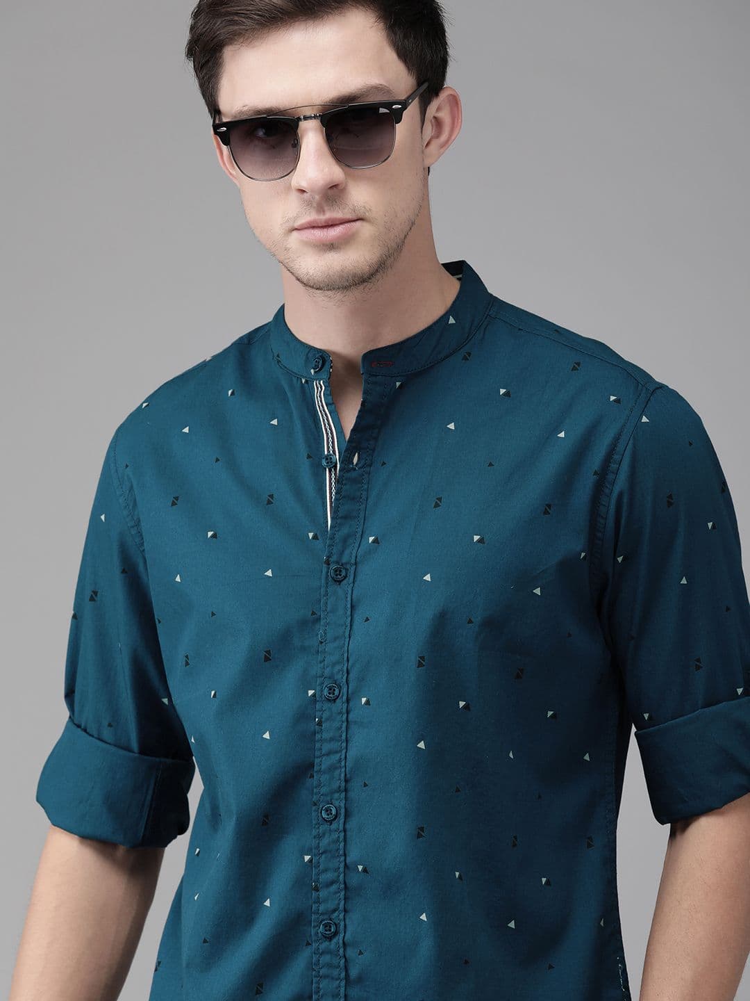 The Roadster Lifestyle Co Men Teal Blue & Off-White Regular Fit Printed Casual Shirt - view 1