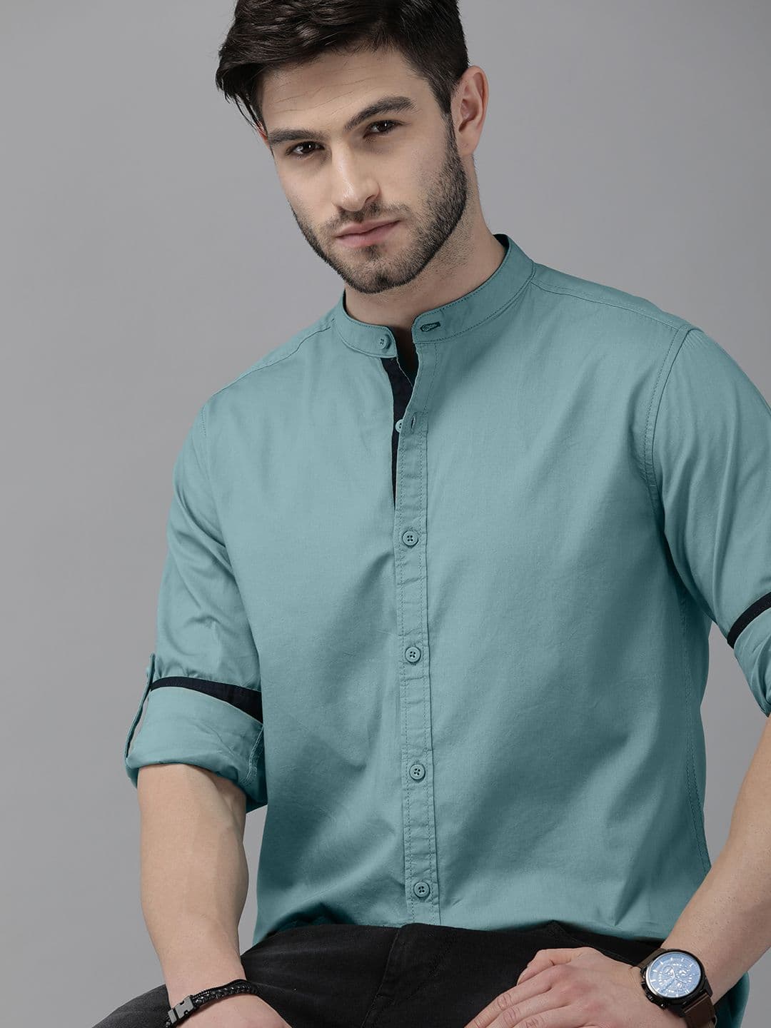 The Roadster Lifestyle Co Men Green Solid Mandarin Collared Casual Shirt - view 1