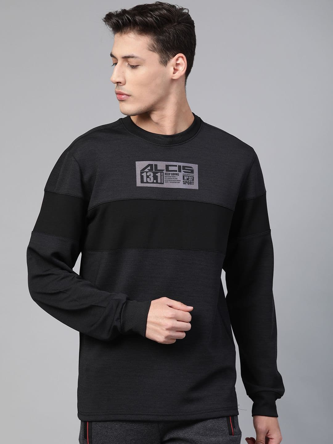 Alcis Men Charcoal Grey Solid Running Sweatshirt - view 1