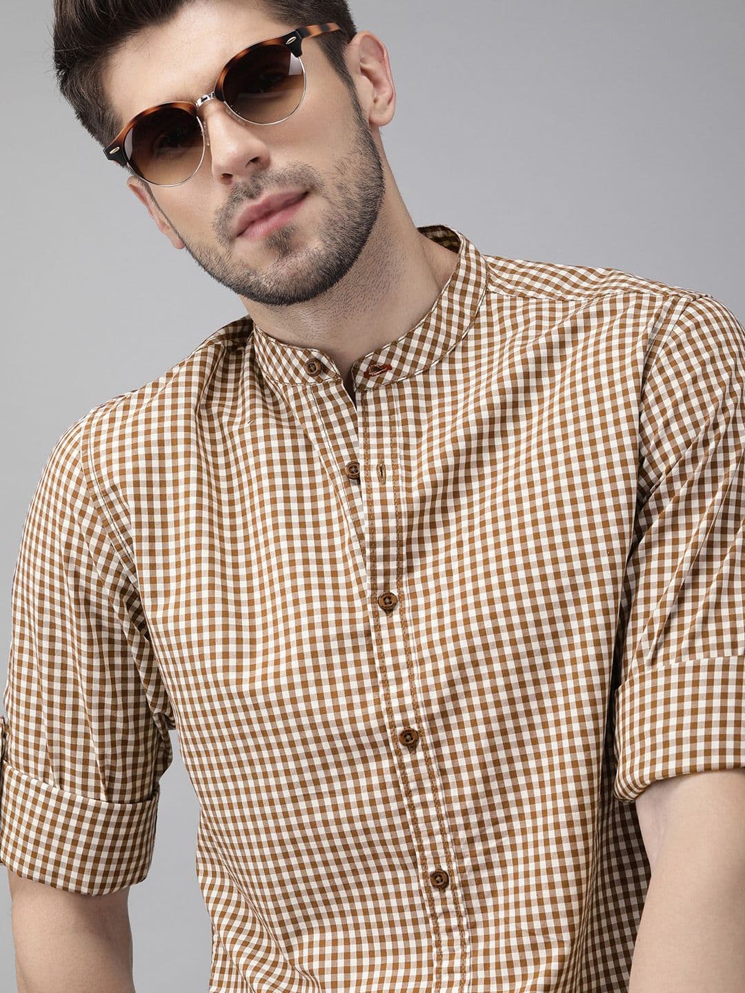 Roadster Men Brown & White Regular Fit Checked Casual Shirt - view 1