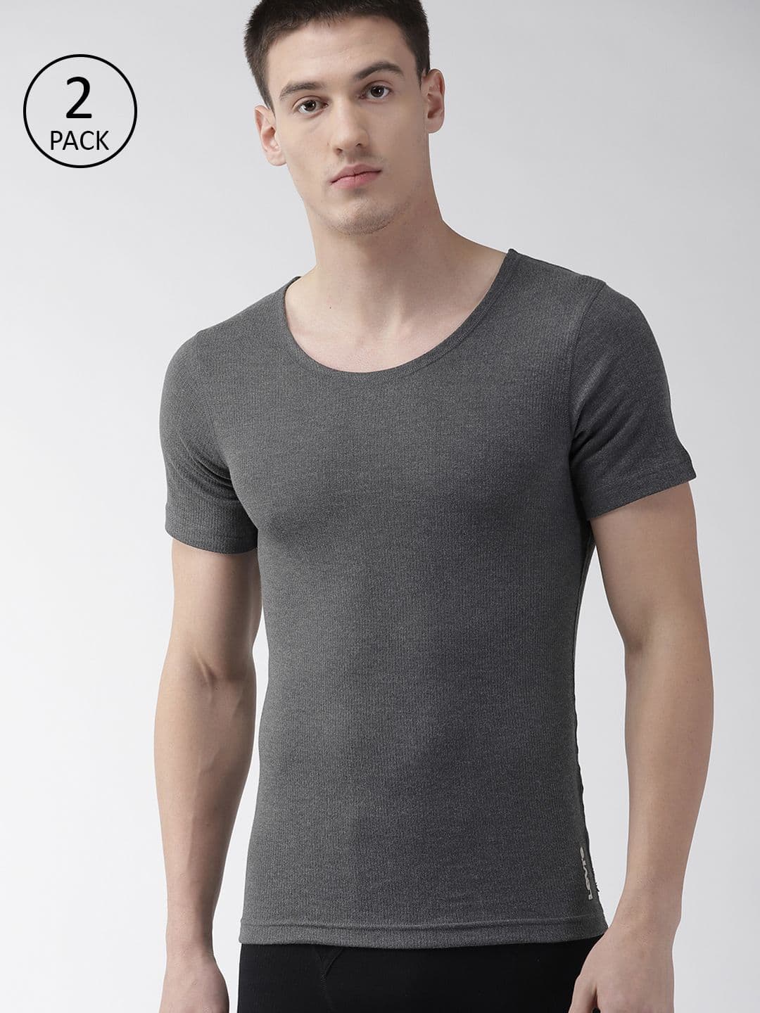 Levis Men Pack of 2 Solid Thermals - view 1