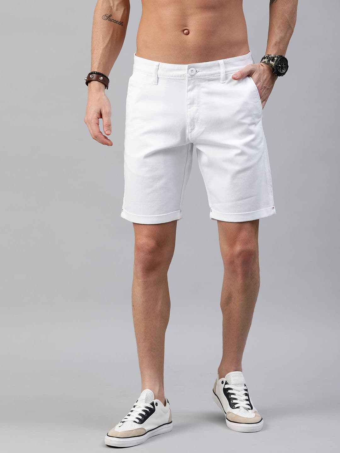 Roadster Men White Solid Regular Fit Shorts - view 1