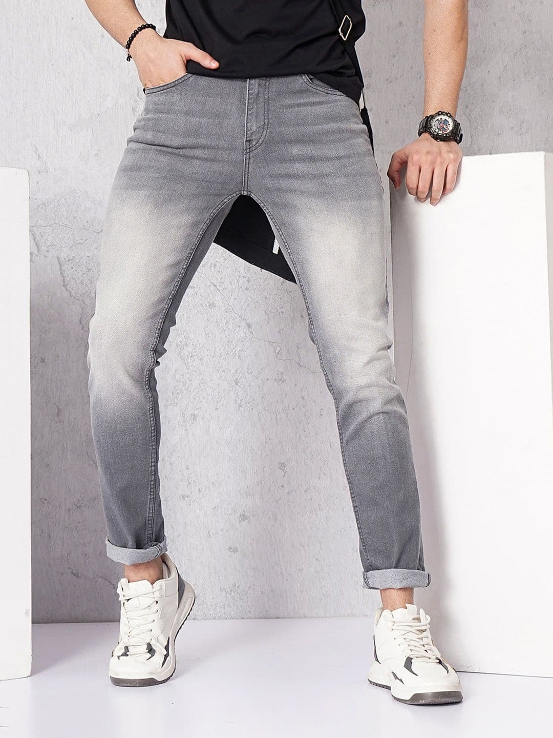 The Indian Garage Co Men Grey Slim Fit Mid-Rise Clean Look Jeans - view 1