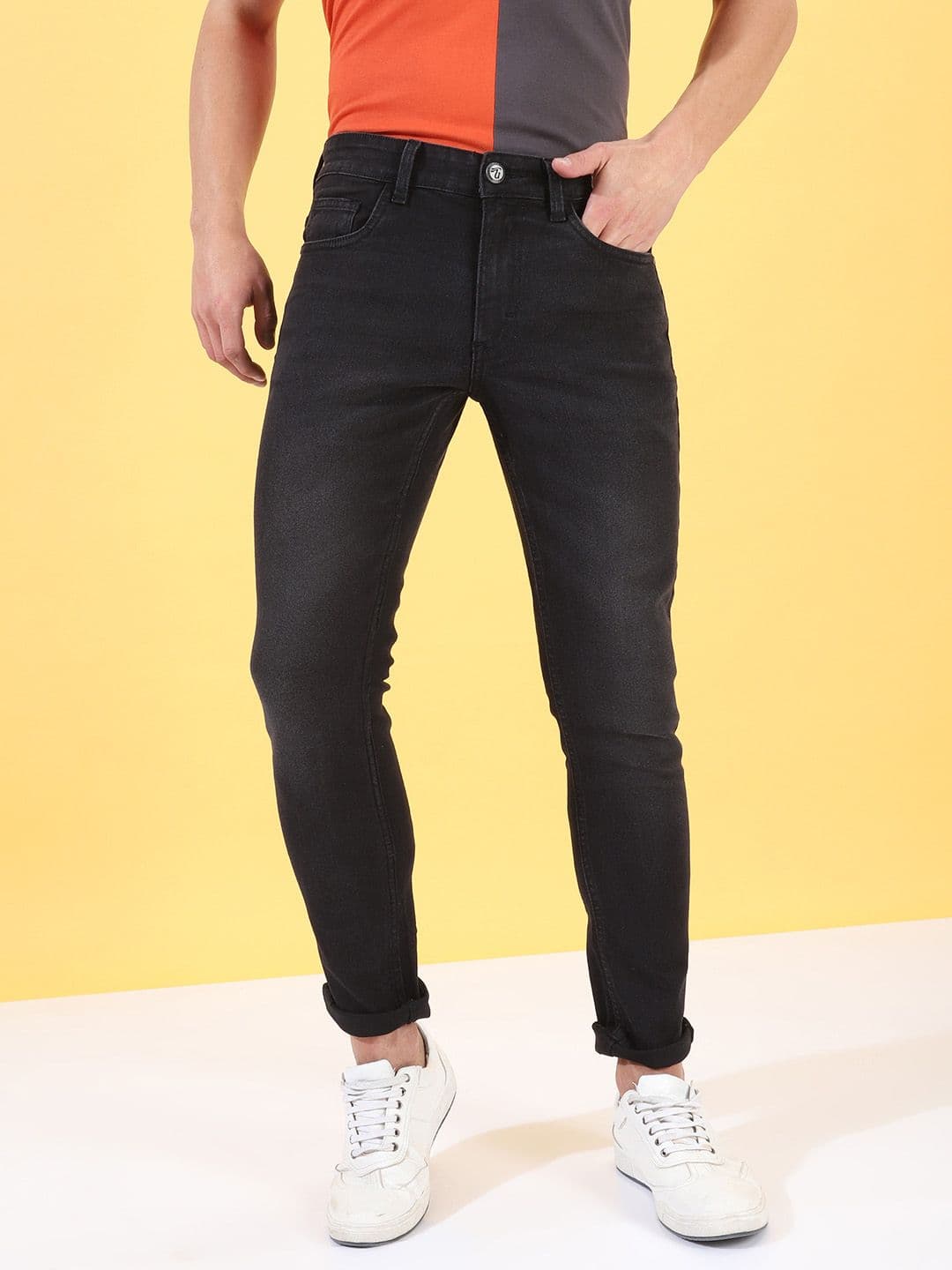 The Indian Garage Co Men Black Slim Fit Mid-Rise Clean Look Jeans - view 1