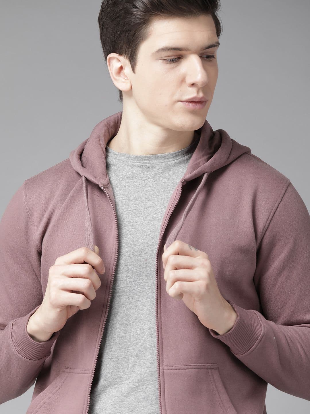 Roadster Men Mauve Solid Hooded Sweatshirt - view 1