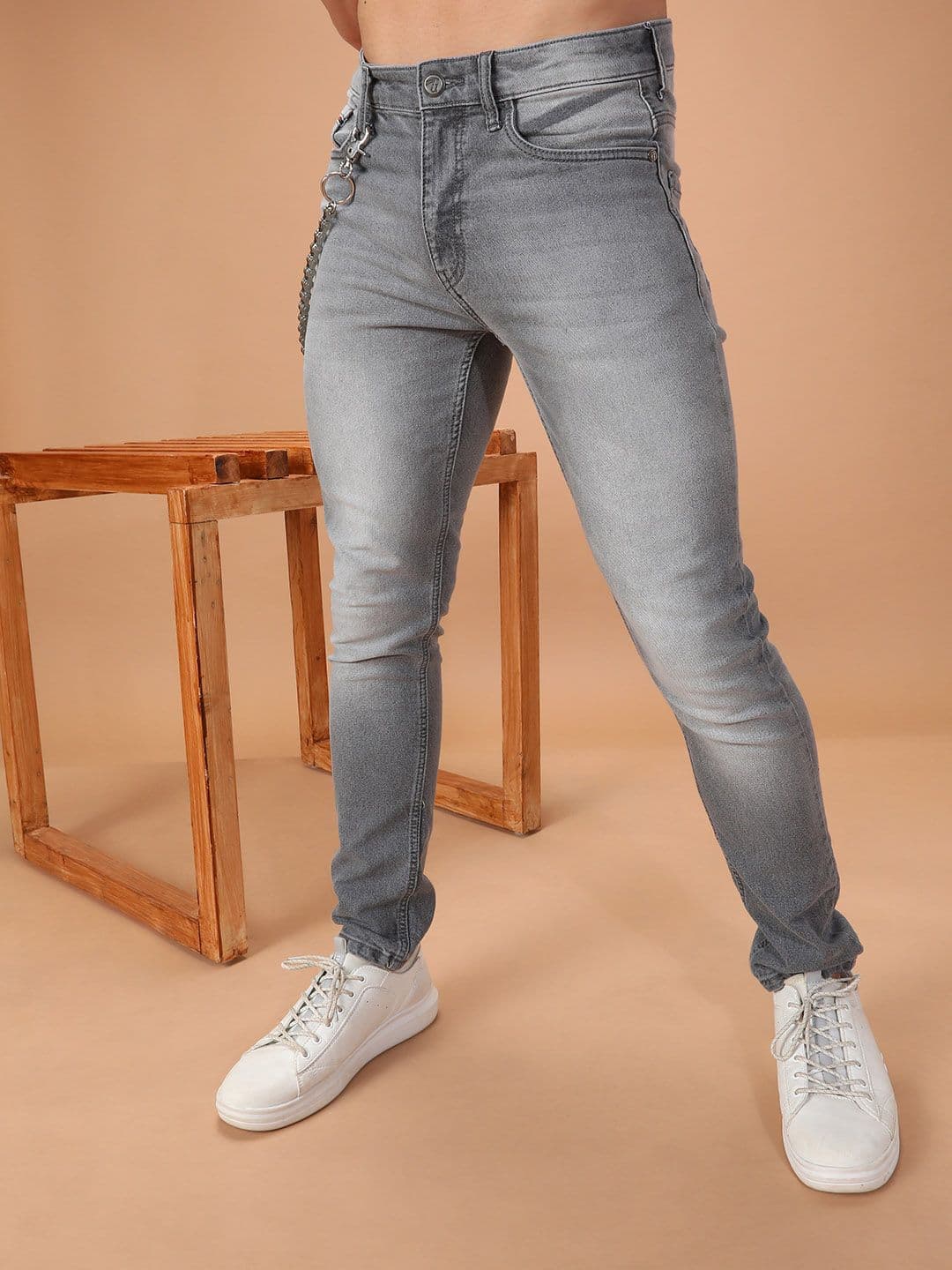 The Indian Garage Co Men Grey Slim Fit Mid-Rise Clean Look Jeans - view 1