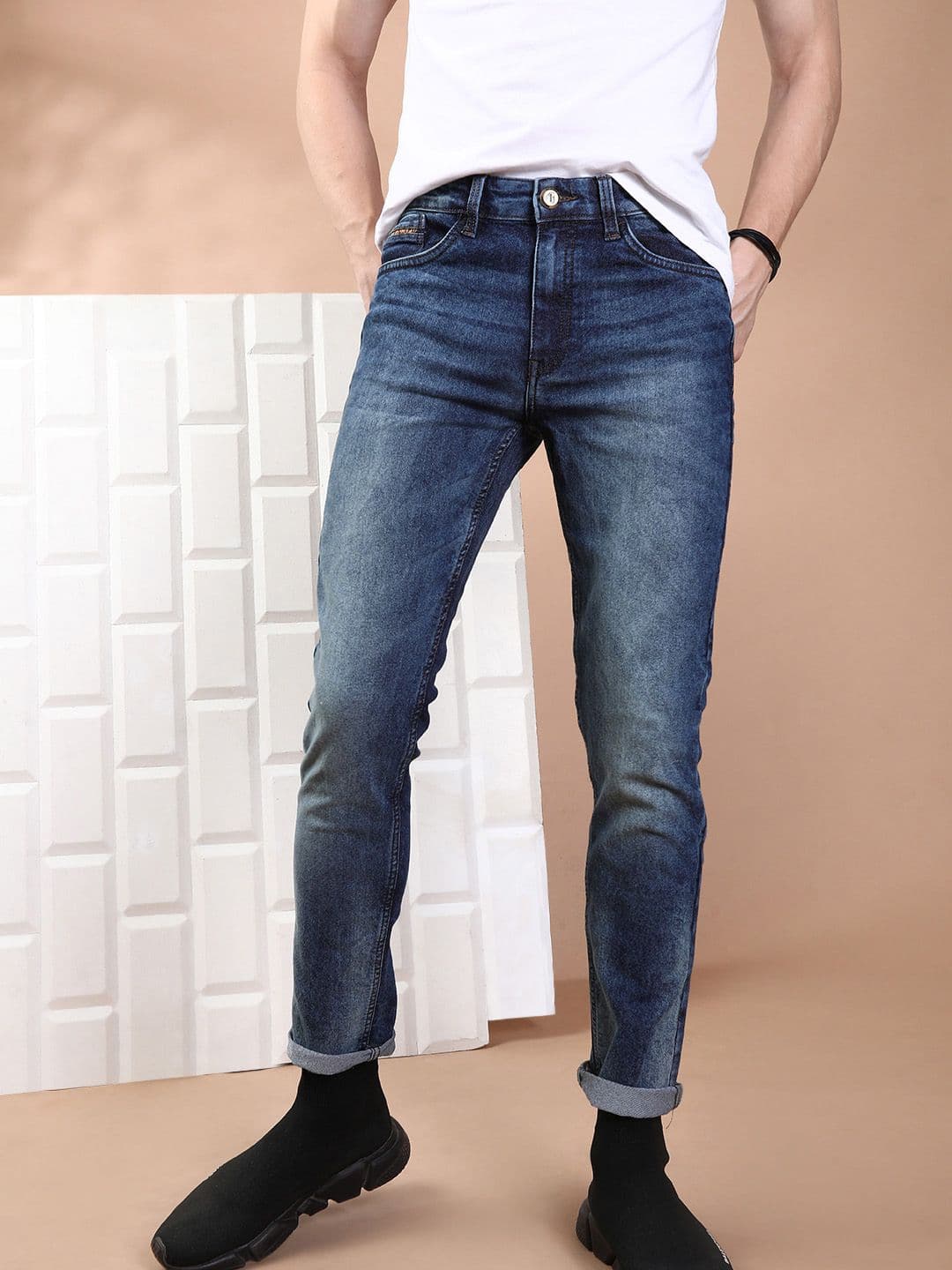 The Indian Garage Co Men Blue Slim Fit Mid-Rise Clean Look Jeans - view 1