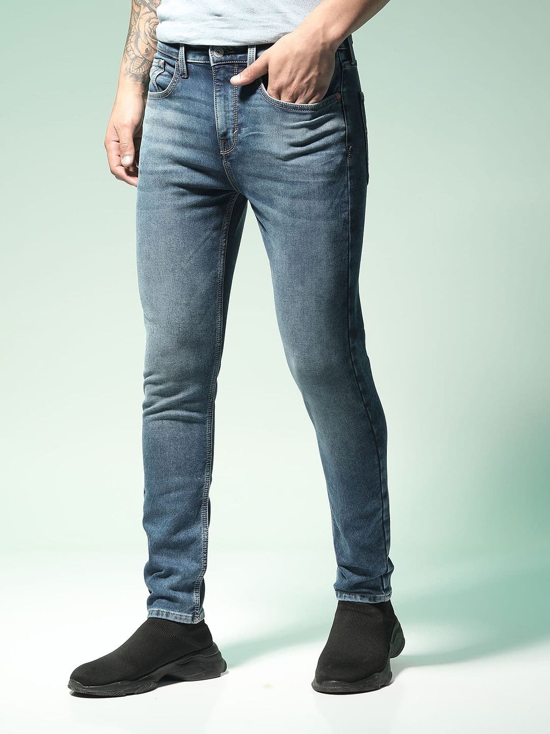 Flying Machine Men Blue Regular Fit Mid-Rise Clean Look Stretchable Jeans - view 1