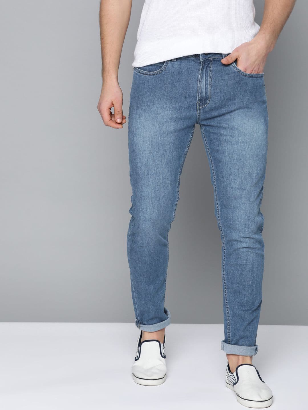 Mast & Harbour Men Blue Slim Tapered Fit Mid-Rise Clean Look Stretchable Jeans - view 1