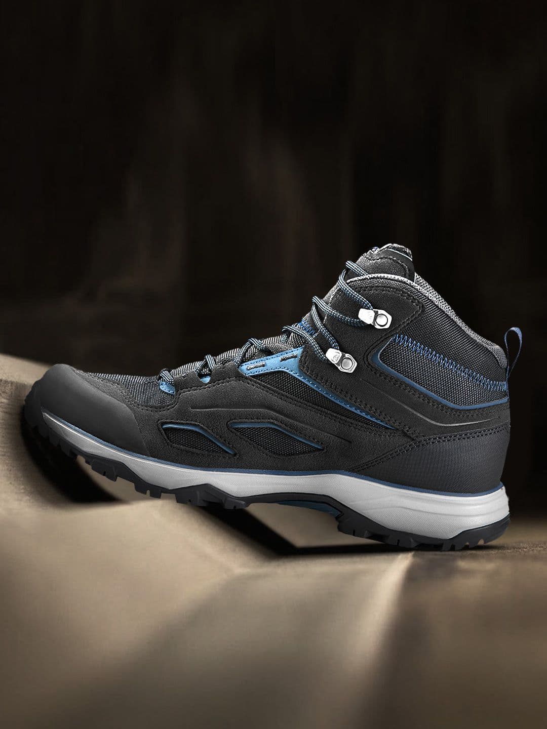 Decathlon Quechua - Men Black MH100 Waterproof Hiking Shoes - view 1