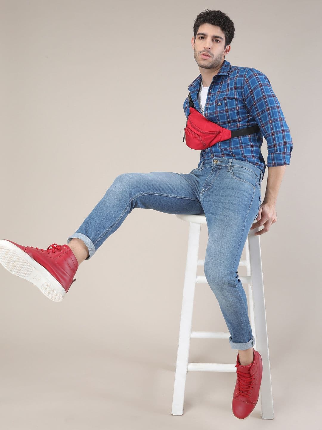 The Indian Garage Co Men Blue Slim Fit Mid-Rise Clean Look Stretchable Jeans - view 1