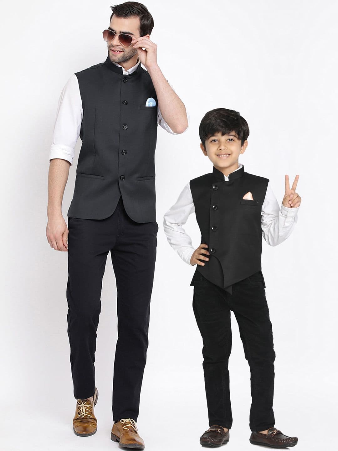 VASTRAMAY Men Black Solid Woven Nehru Jacket - view 1