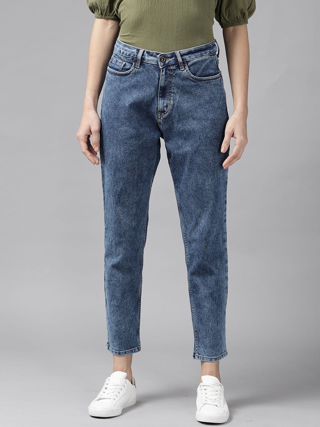Roadster Women Blue Washed Boyfriend Fit Light Fade Cropped Stretchable Jeans - view 1