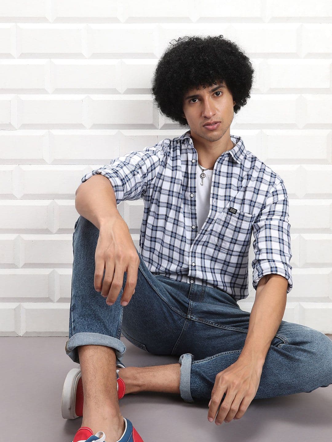 The Indian Garage Co Men White & Blue Slim Fit Checked Casual Shirt - view 1