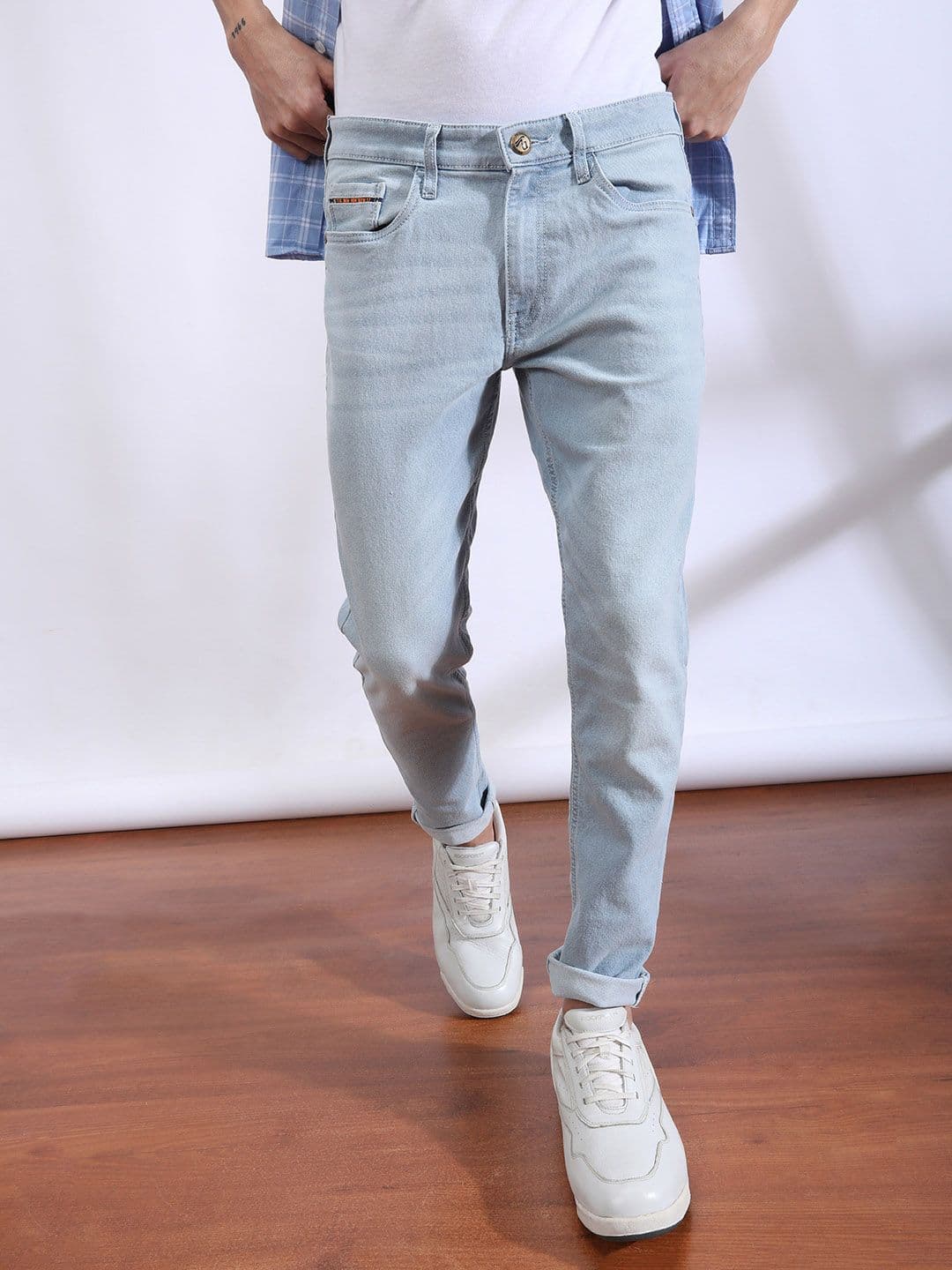 The Indian Garage Co Men Blue Slim Fit Low-Rise Clean Look Stretchable Jeans
