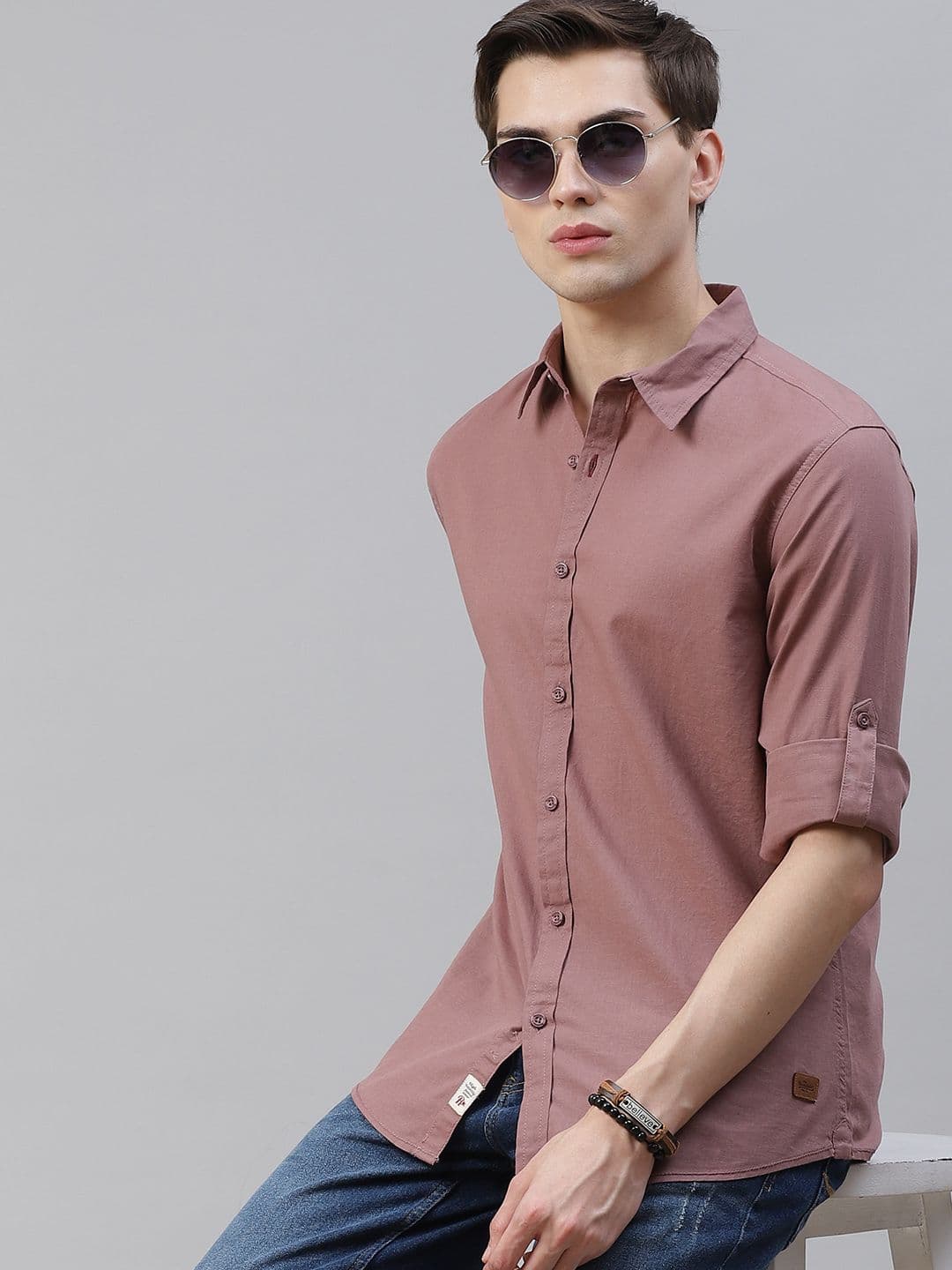 The Roadster Lifestyle Co Men Mauve Solid Pure Cotton Regular Fit Casual Shirt - view 1
