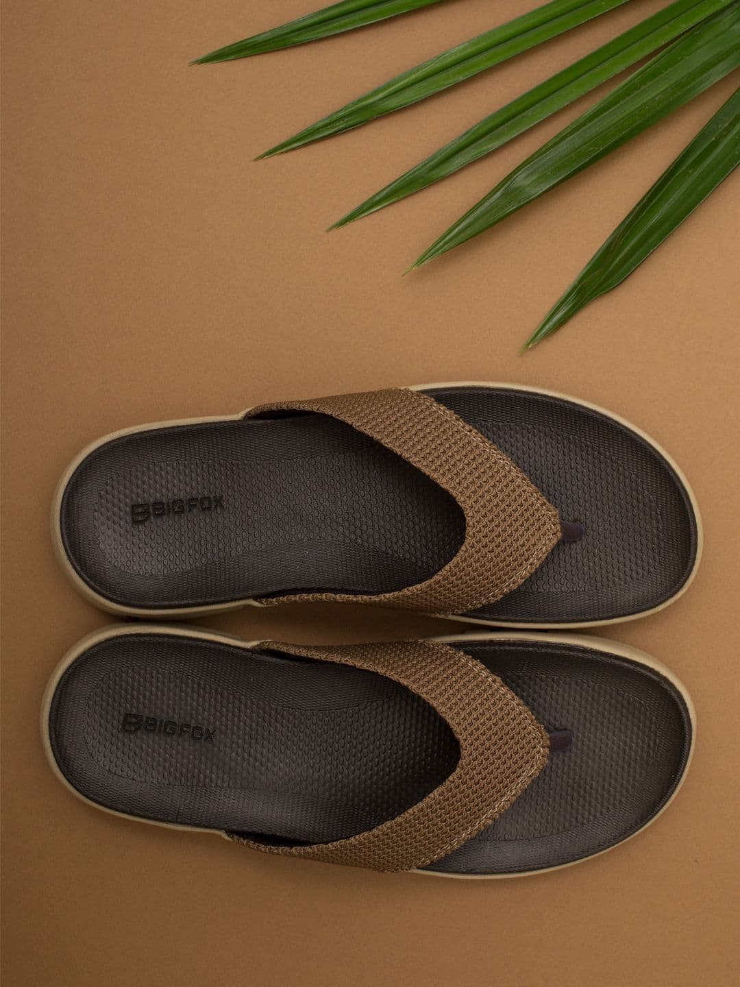 Big Fox Men Brown & Black Comfort Sandals - view 1