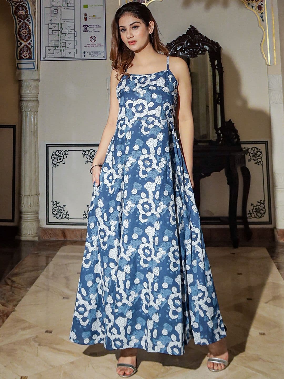 Divena Women Blue & White Pure Cotton Floral Print Maxi Dress - view 1